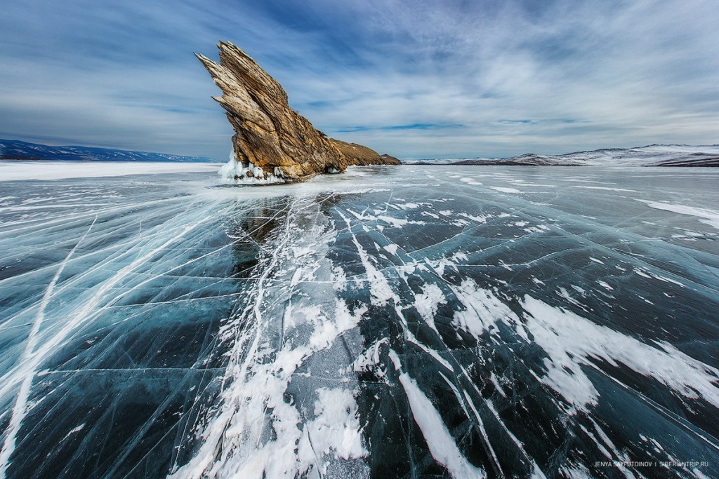 Ледяной Байкал: как увидеть все самое интересное и ничего не пропустить